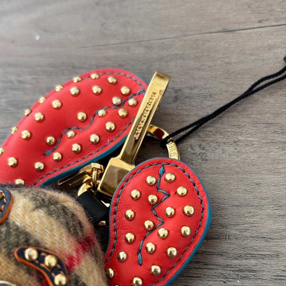Burberry crab Bag Charm - Picture 8 of 9